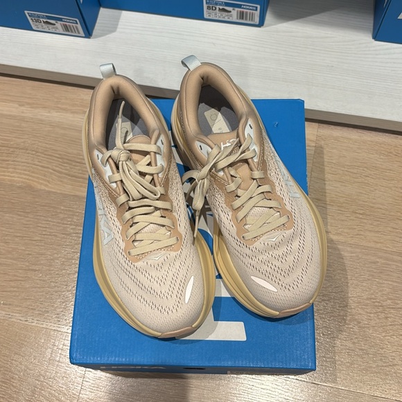 HOKA Women Bondi 8 Running Shoe Sneaker 1127952 - Picture 3 of 7